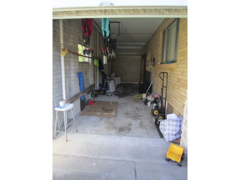 10 Lee Road, Runaway Bay QLD 4216