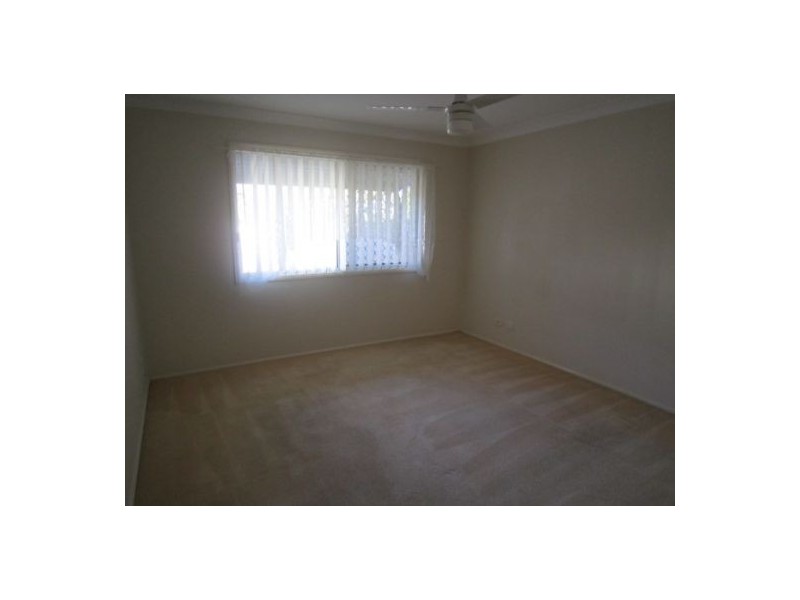 1/10 Tania’s Place, Labrador QLD 4215