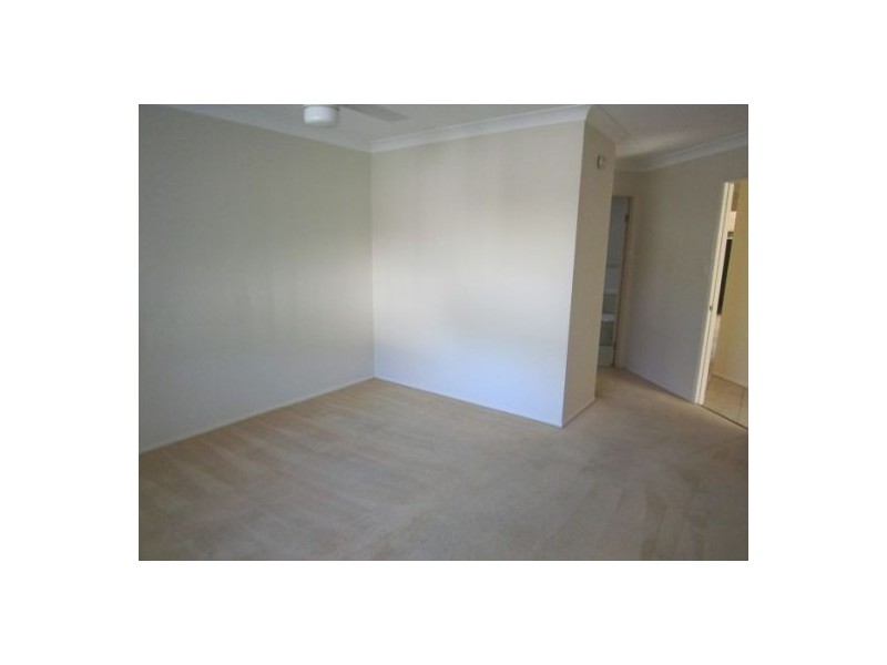 1/10 Tania’s Place, Labrador QLD 4215