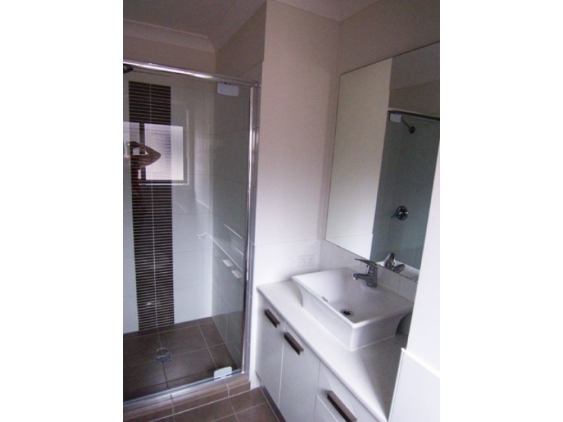 8/16-18 Geoff Wolter Drive West, Molendinar QLD 4214