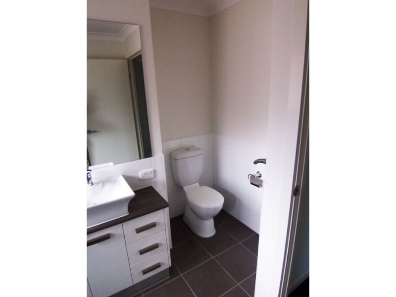 8/16-18 Geoff Wolter Drive West, Molendinar QLD 4214