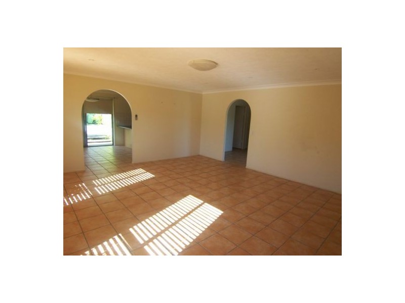 1 Marlock Court, Ashmore QLD 4214