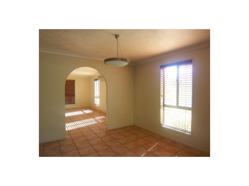 1 Marlock Court, Ashmore QLD 4214