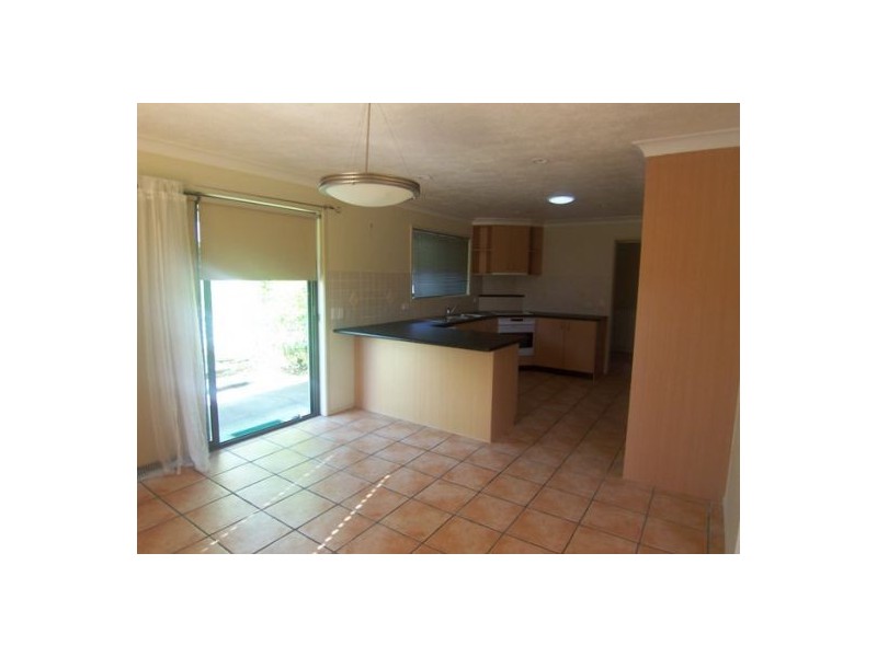 1 Marlock Court, Ashmore QLD 4214