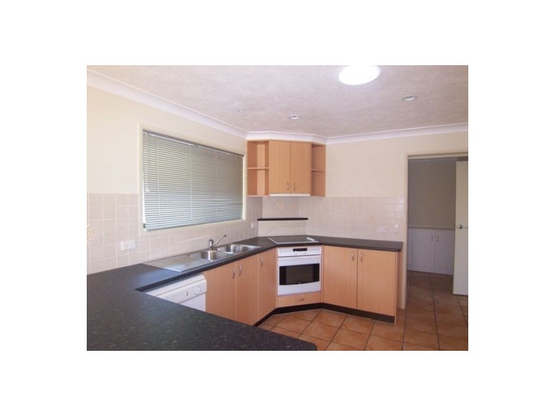 1 Marlock Court, Ashmore QLD 4214