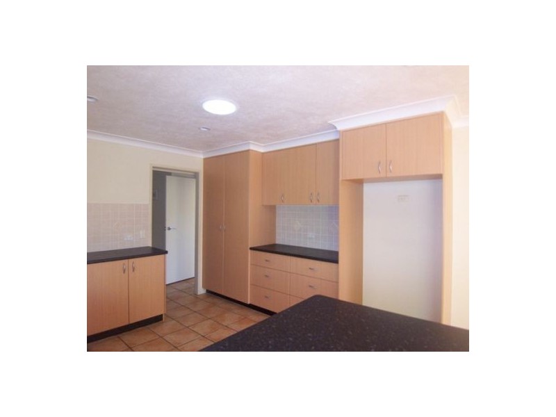 1 Marlock Court, Ashmore QLD 4214