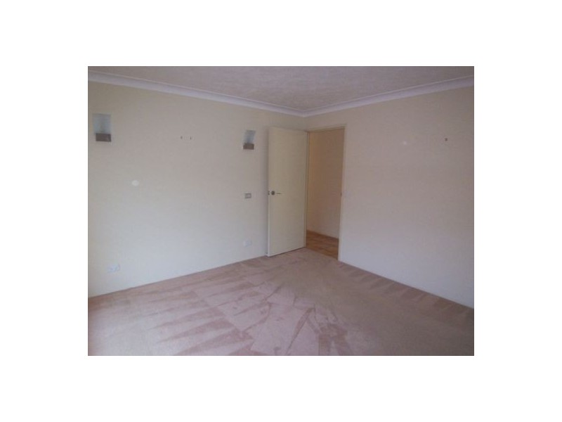 1 Marlock Court, Ashmore QLD 4214