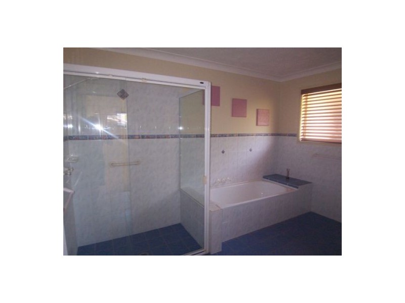 1 Marlock Court, Ashmore QLD 4214