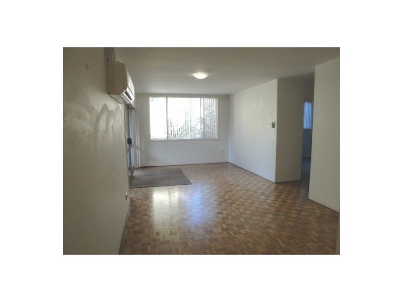 4/34 Genoa Street, Surfers Paradise QLD 4217