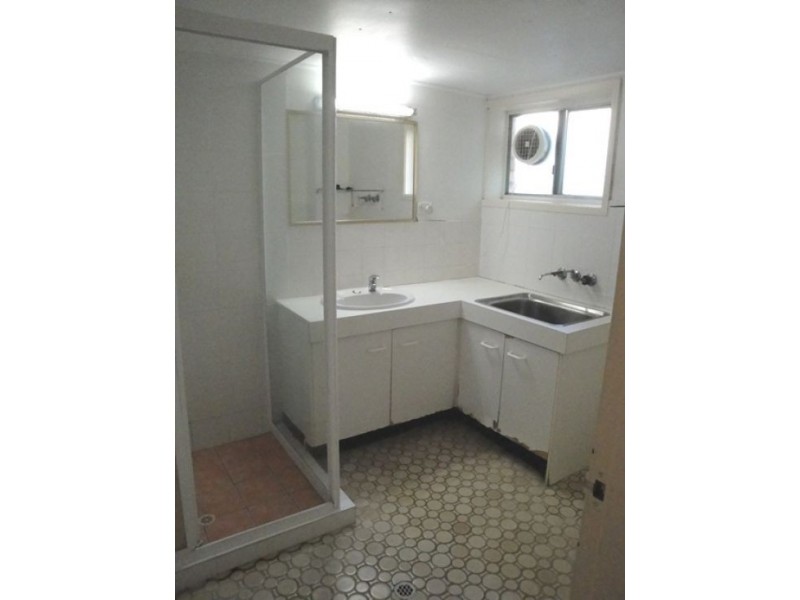 4/34 Genoa Street, Surfers Paradise QLD 4217