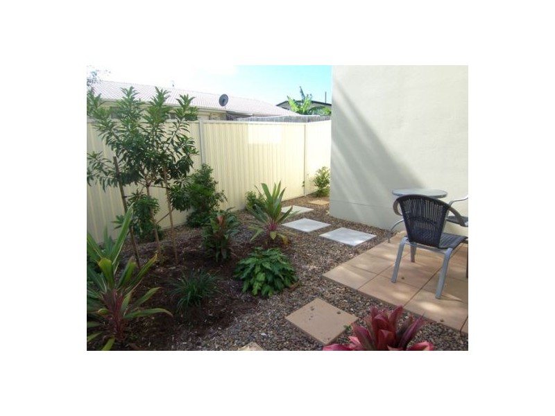 2/119 Minnie Street, Southport QLD 4215