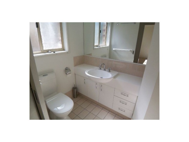 8/61 Bauer St, Southport QLD 4215