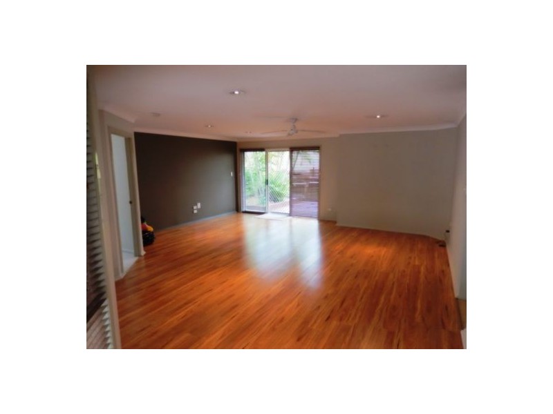 20 Watford Cres, Molendinar QLD 4214