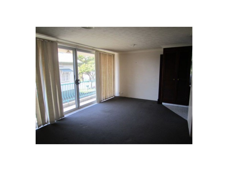 1/45 Railway Street, Southport QLD 4215