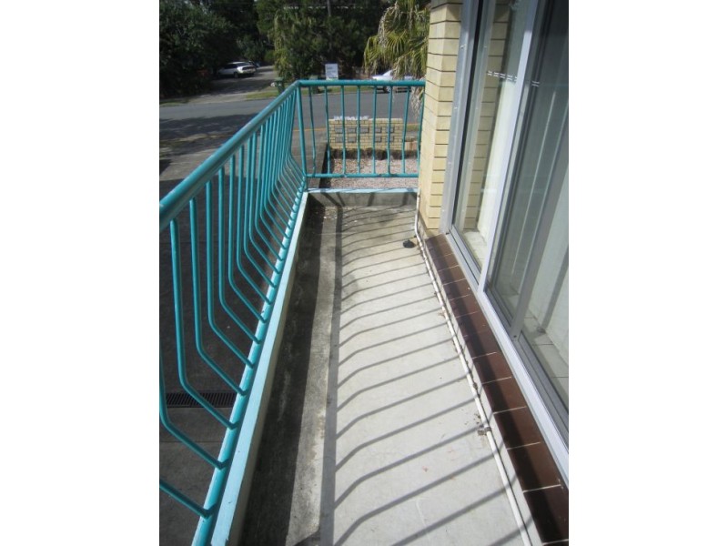 1/45 Railway Street, Southport QLD 4215