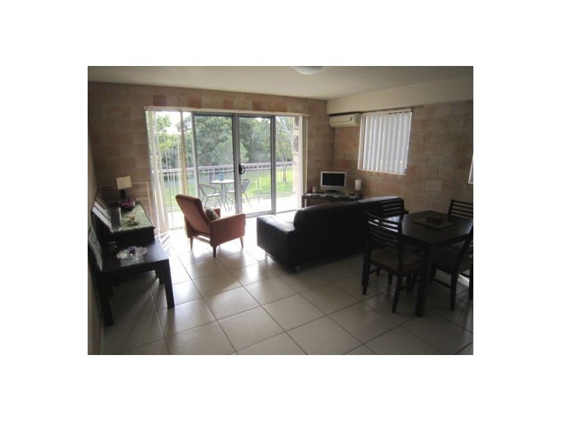 4/148 High Street, Southport QLD 4215