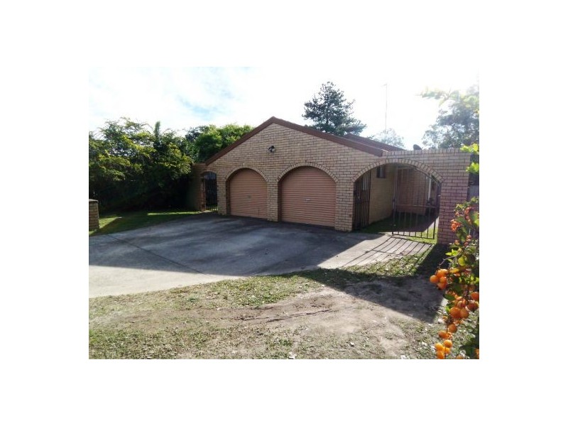 1/16 Davebill Court, Labrador QLD 4215