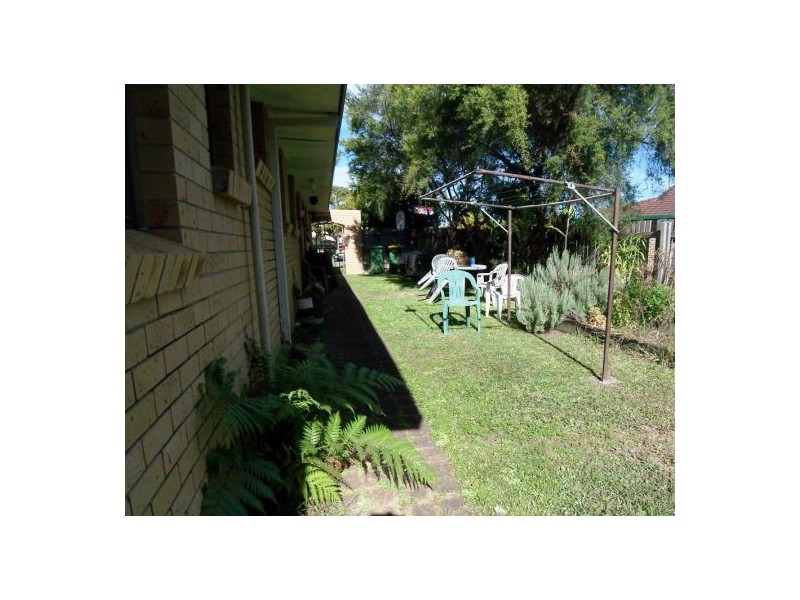 1/16 Davebill Court, Labrador QLD 4215