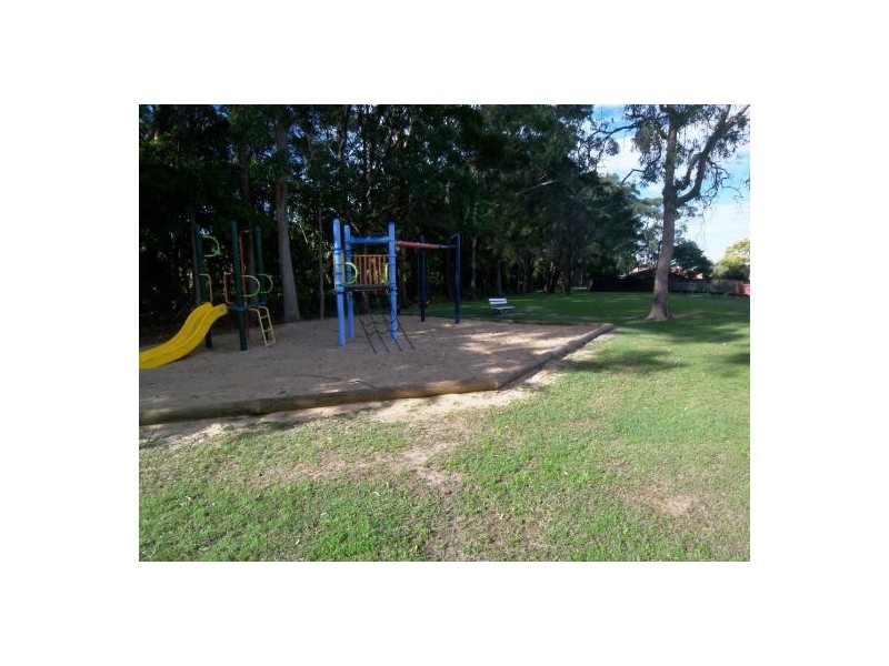 1/16 Davebill Court, Labrador QLD 4215