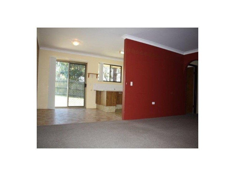 1&2/16 Davebill Court, Labrador QLD 4215