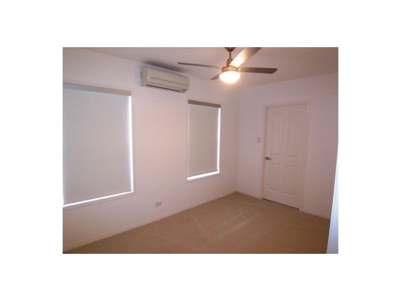 2/8 Walton Street, Southport QLD 4215