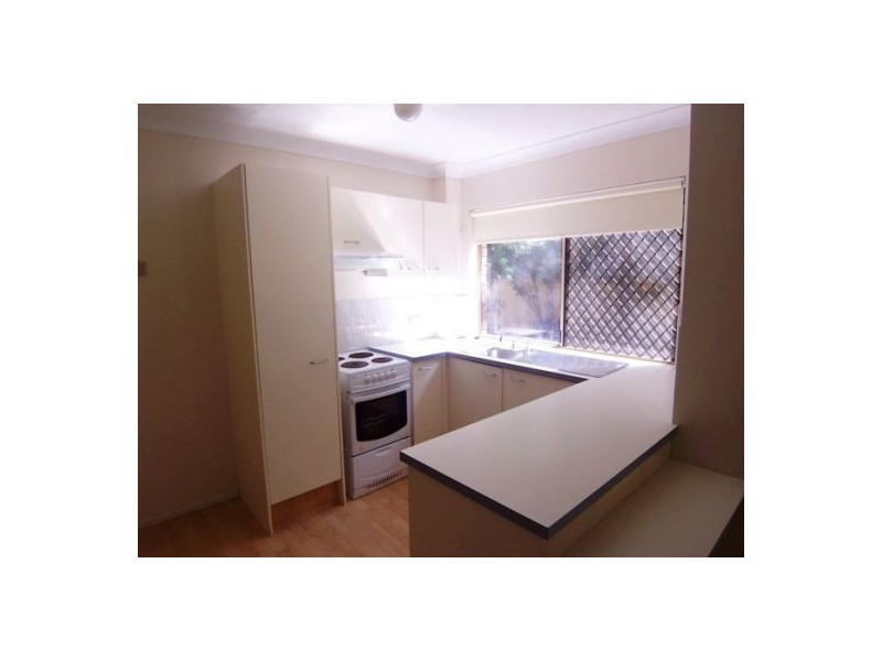 1/144 Marine Parade, Southport QLD 4215