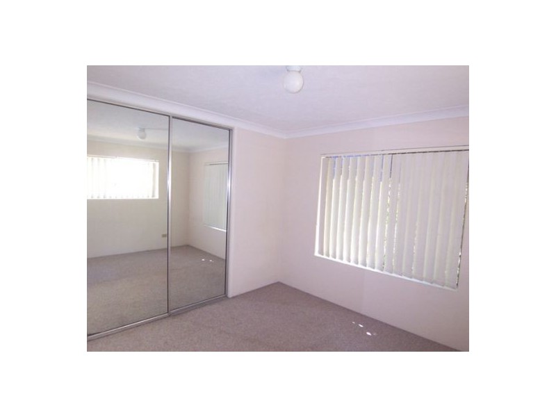 1/144 Marine Parade, Southport QLD 4215