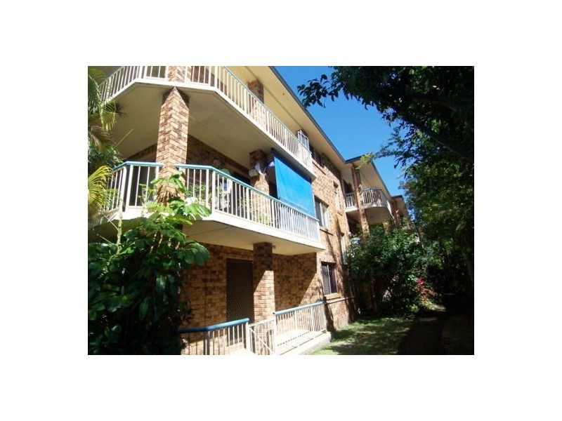 1/144 Marine Parade, Southport QLD 4215