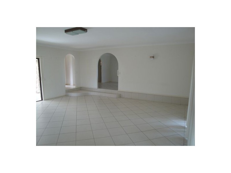 32 Lavinia Street, Southport QLD 4215