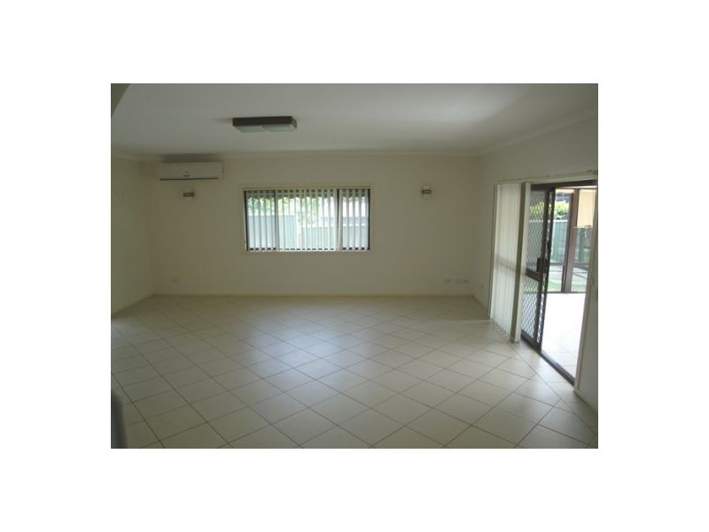 32 Lavinia Street, Southport QLD 4215