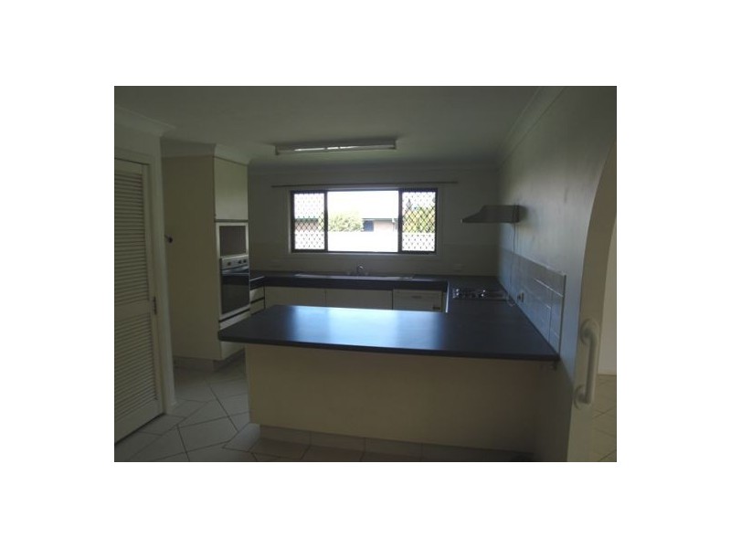 32 Lavinia Street, Southport QLD 4215