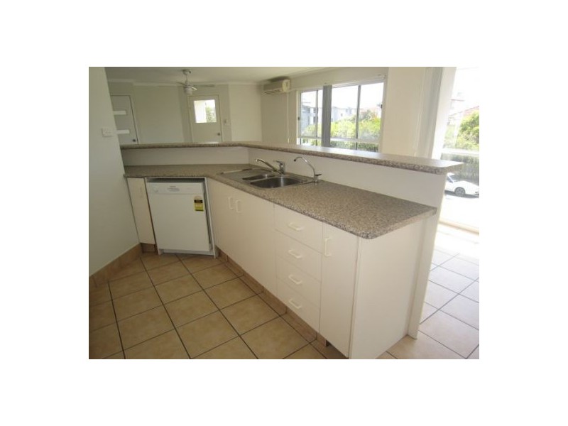 16a Loder Street, Biggera Waters QLD 4216