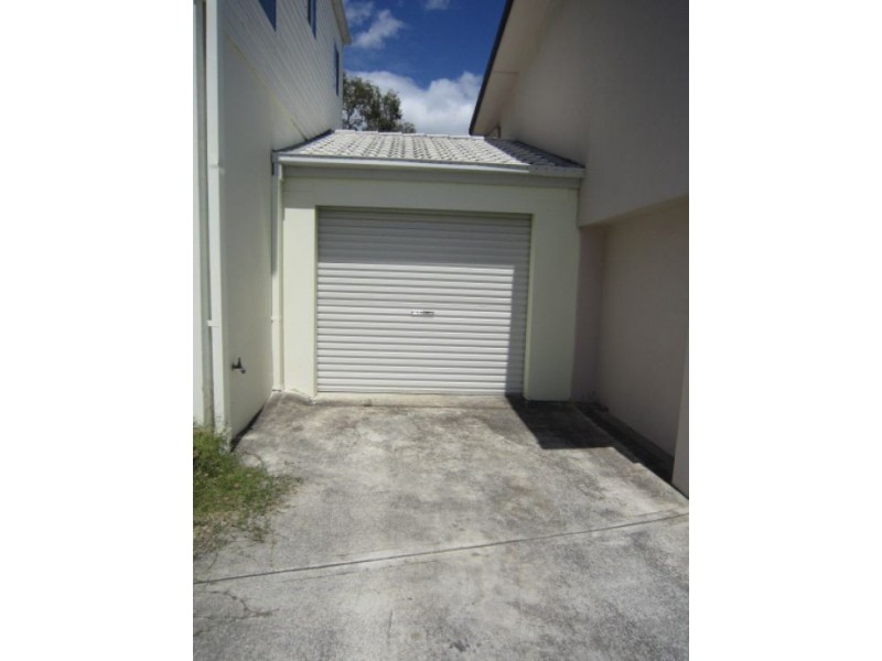 16a Loder Street, Biggera Waters QLD 4216