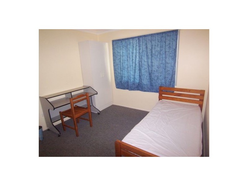 19 Elaine Street, Southport QLD 4215