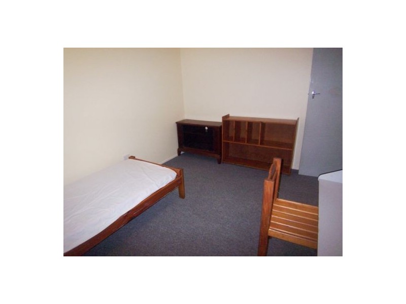 19 Elaine Street, Southport QLD 4215