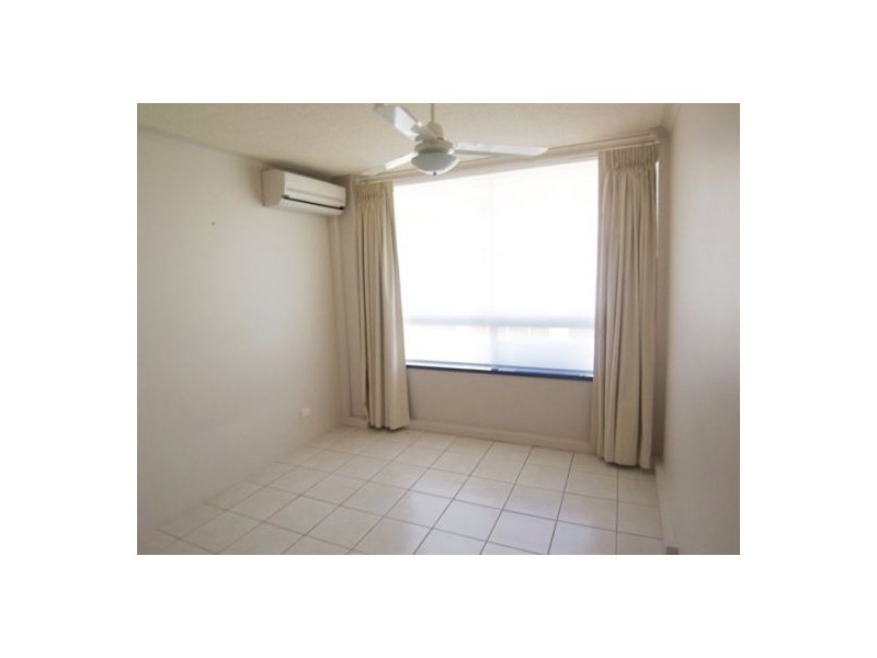 4c/114 Marine Parade, Southport QLD 4215