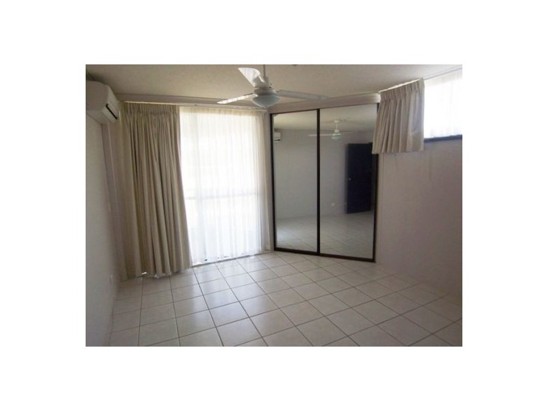 4c/114 Marine Parade, Southport QLD 4215