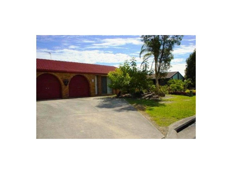 1/98 Kangaroo Av, Coombabah QLD 4216