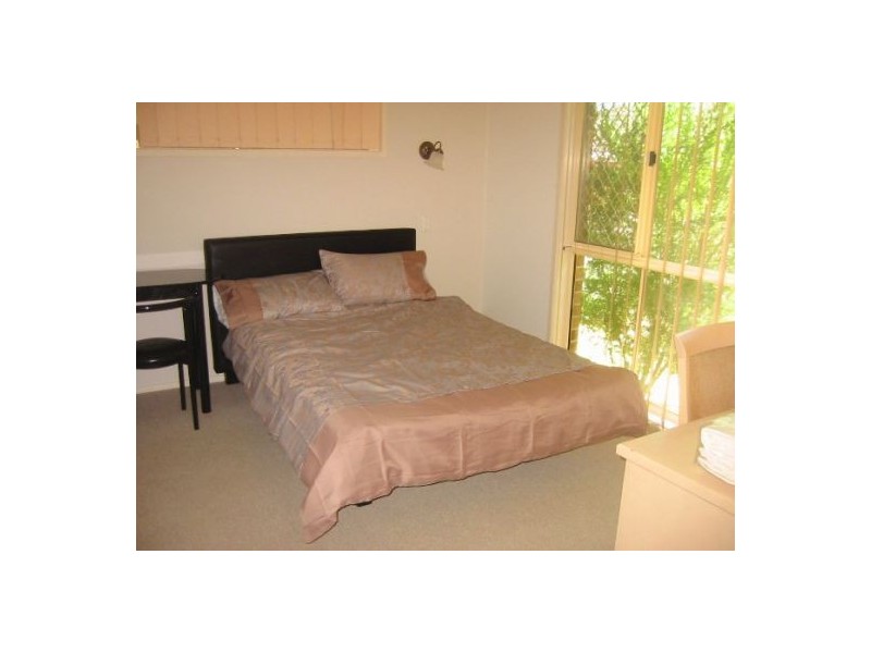 13a Maidstone Place, Parkwood QLD 4214