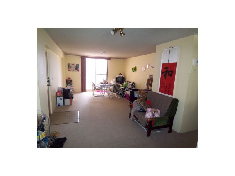 23/72 Marine Parade “Hammond Towers”, Southport QLD 4215