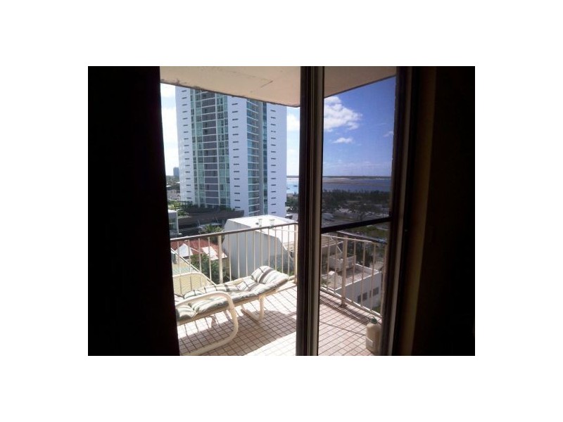 23/72 Marine Parade “Hammond Towers”, Southport QLD 4215