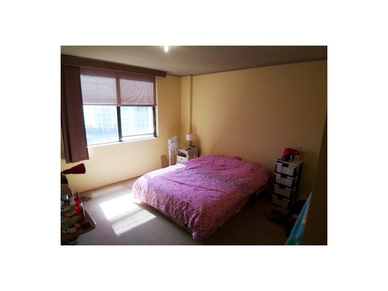 23/72 Marine Parade “Hammond Towers”, Southport QLD 4215