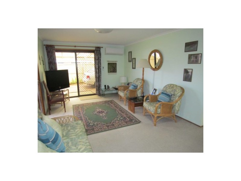 2/14 Botanical Drive, Labrador QLD 4215