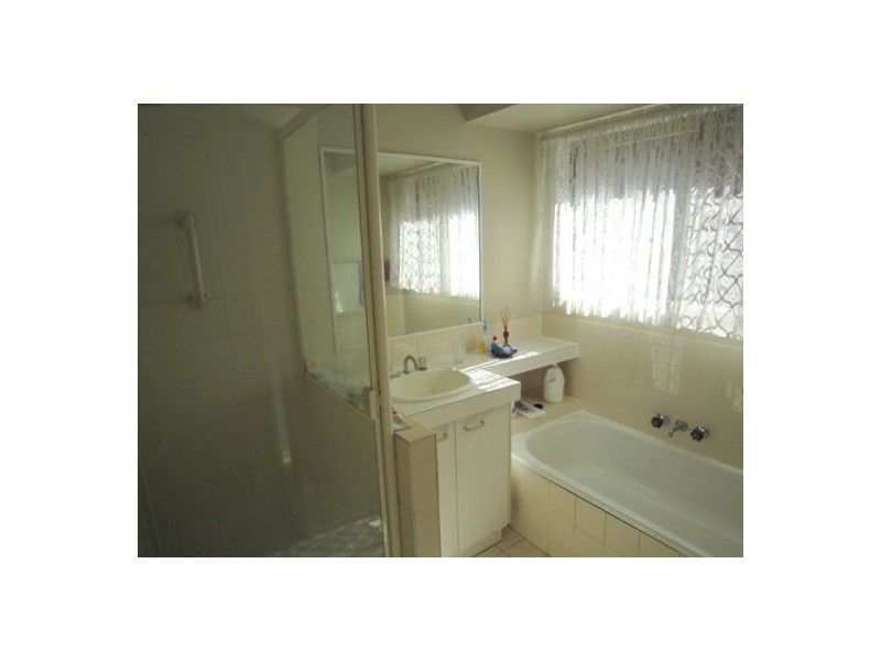 2/14 Botanical Drive, Labrador QLD 4215