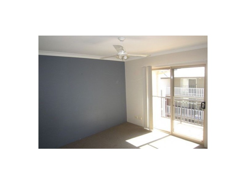 11/25 Walton Street, Southport QLD 4215