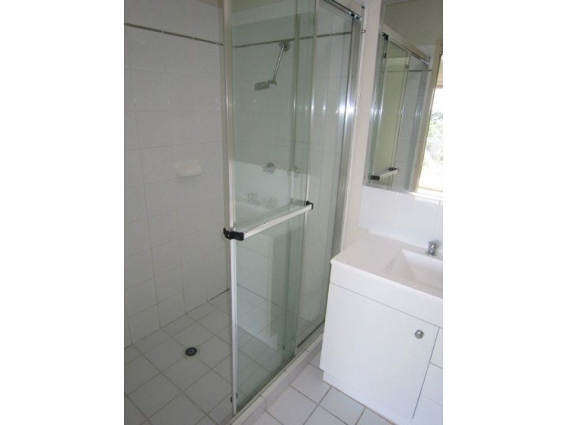 11/25 Walton Street, Southport QLD 4215