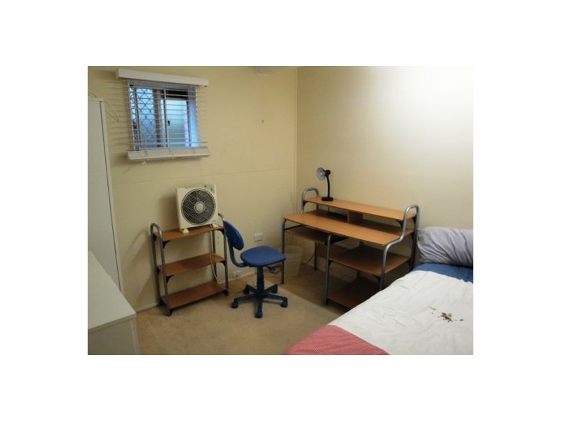 17a Gilmour Lane, Southport QLD 4215