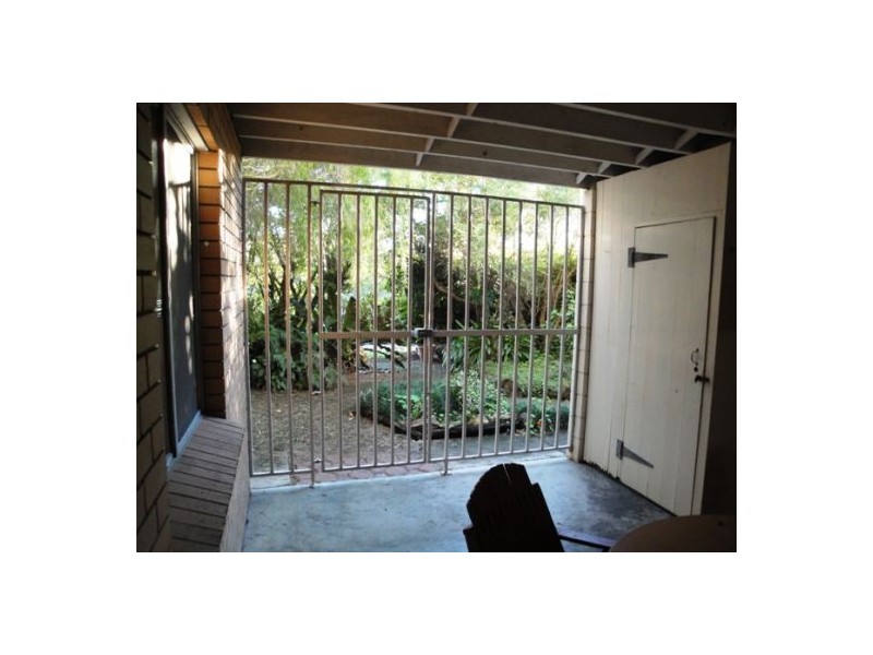 17a Gilmour Lane, Southport QLD 4215