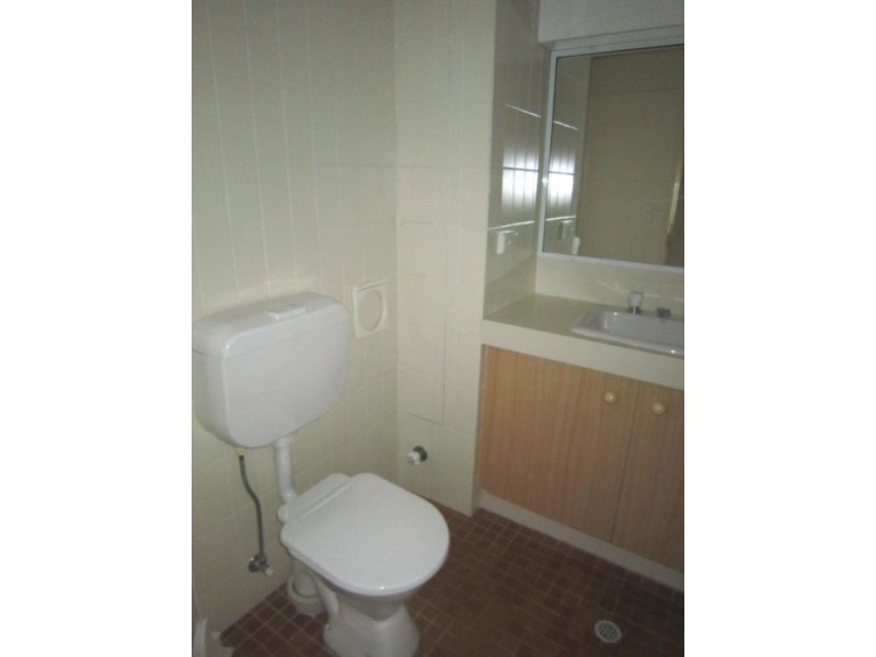 28/164 High Street, Southport QLD 4215