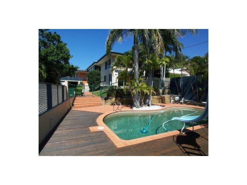 50 Broad Street, Labrador QLD 4215